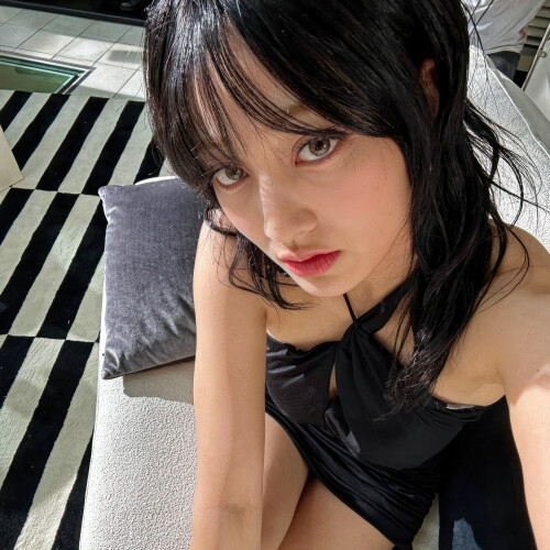 2023 08 14 Jihyo BUBBLE 1DAdf6c81f325ff8987