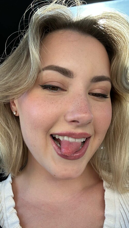 2023 08 18 pineapplebrat 200d9a1027056d6305