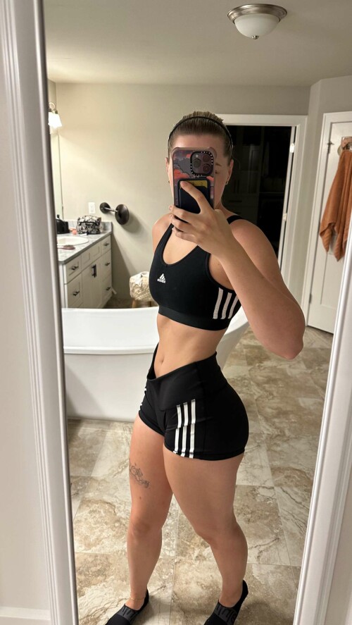 2023 08 18 pineapplebrat 5c81130d25a84af59