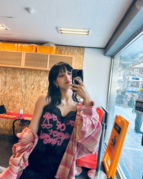 https://www.instagram.com/p/CwHSFTgyR8A/