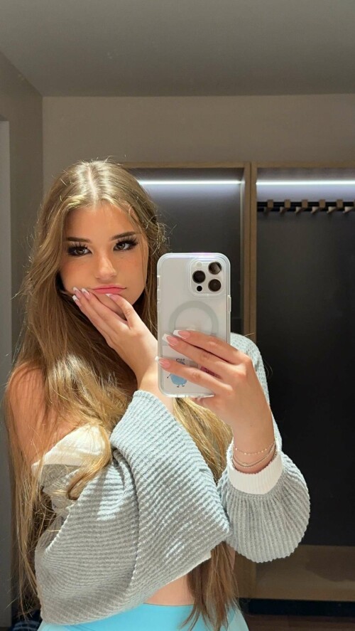 2023 08 19 brookemonk 22073393432017c57cc