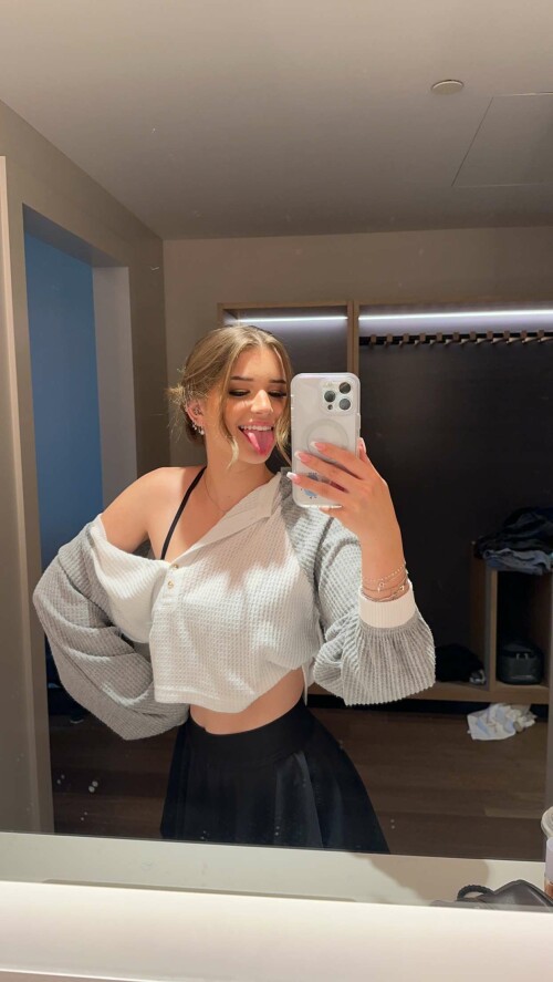 2023 08 20 brookemonk 280632455200484c99