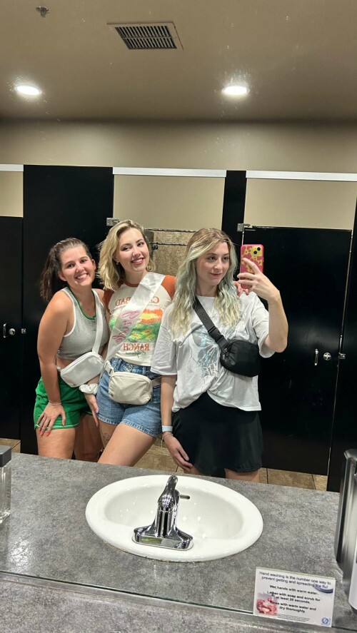 2023 08 22 pineapplebrat 396a69c692b2de7ef5