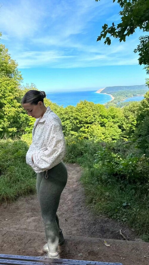 2023 08 24 pineapplebrat 46fc9f764a1579052