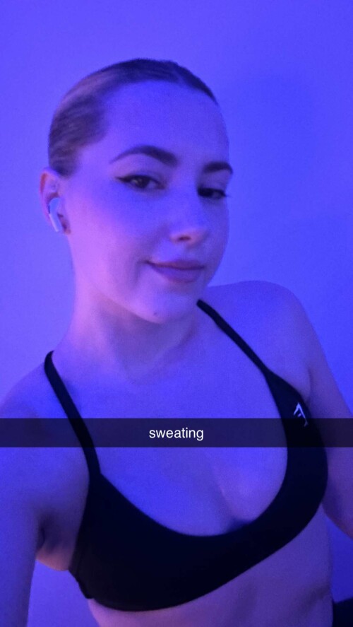 2023 09 04 pineapplebrat 15aa68a80d1e9b516d