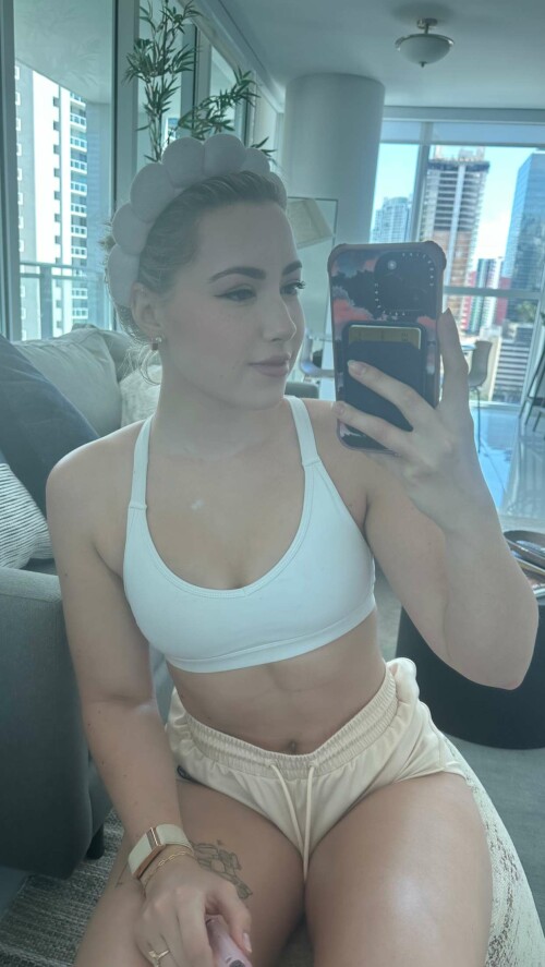 2023 09 17 pineapplebrat 312bf605aa77587e8