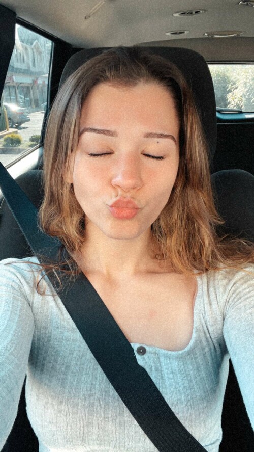 2023 10 03 nikki woodss 1989effd2aa82ce338