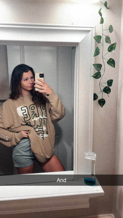2023 10 06 nikki woodss 8a5a2d4bf96797f45
