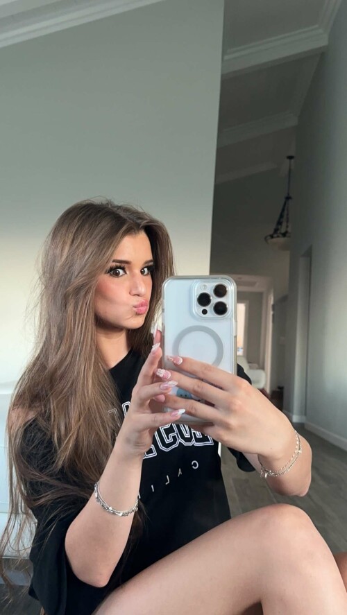 2023 10 09 brookemonk 29114df56f263e4d436