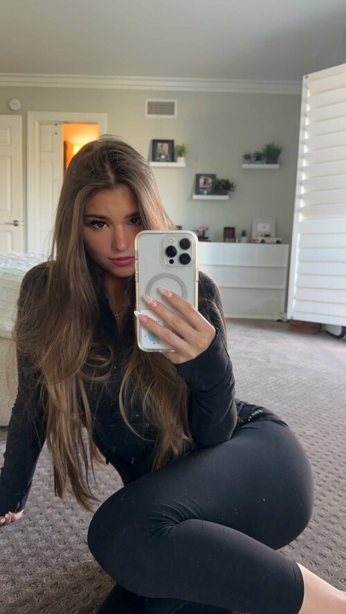 2023 10 18 brookemonk 28826b3a8d04f76960