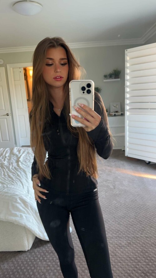 2023 10 18 brookemonk 51b83049b7bf2afbe