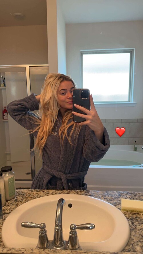 2023 11 09 livvy gymnast 3028bb2fbcfc94dd9