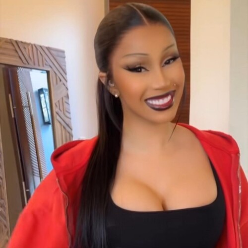 2023-12-03-15.32.55-3249877205102750573_143685989262673f5d3ab97586