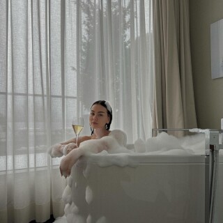 2023-12-09_23-15-53_UTC_32b72906c067dce9e