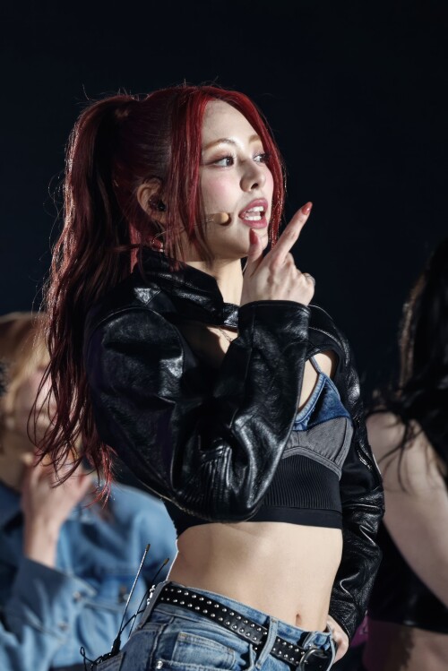 2023-12-09_Music-Bank-Global-8DA4eee0532565d3e08