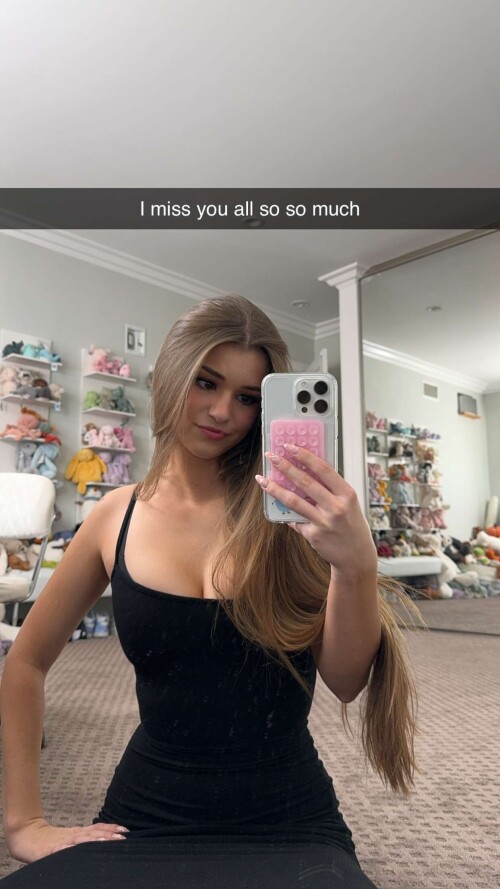 2023 12 10 brookemonk 4f845f251ebb3b097