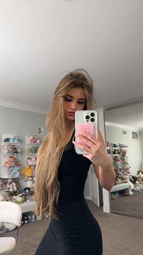 2023 12 10 brookemonk 8de43a1d9bdb1c893