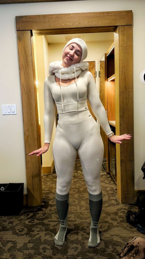 2023 12 24 14 56 40 Qneb5vkATq2NBs6f34oaIQAAgYm12bnNvZGRwAYycVB9qAYycVAQNAAAAAA pineapplebrat64ac4b5