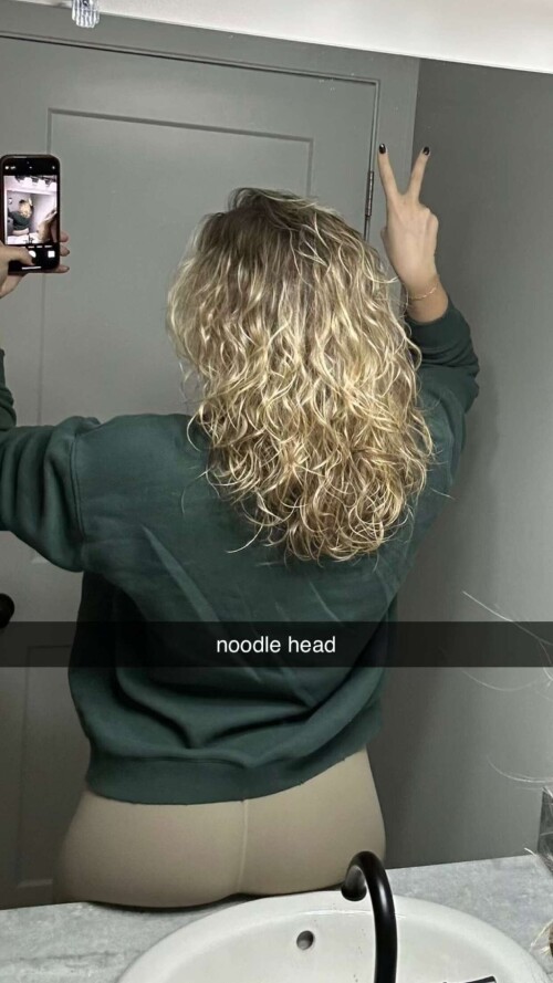 2023 12 25 06 24 38 Qneb5vkATq2NBs6f34oaIQAAgZHBycmpzeHBxAYyfpZdwAYyfpZbfAAAAAA pineapplebrat061b076