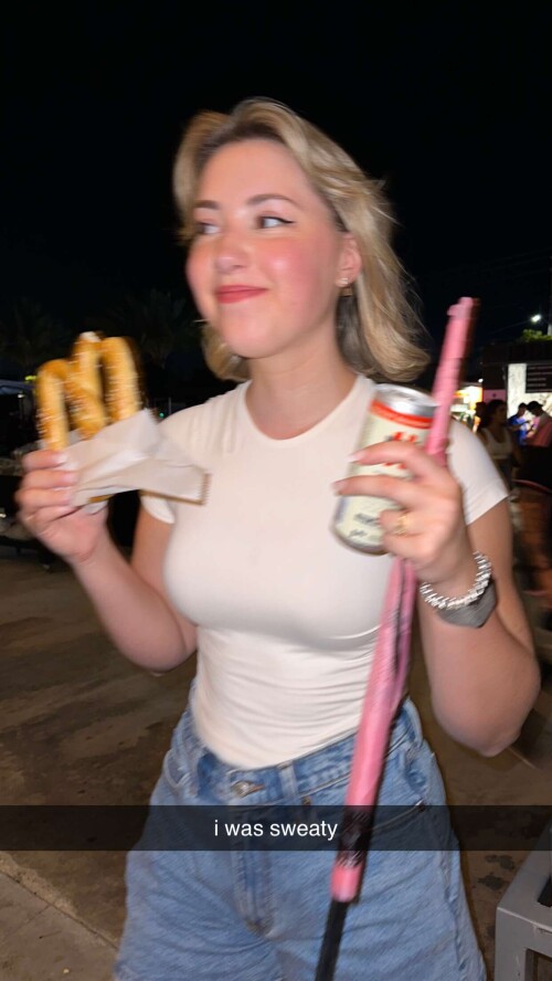 2023 12 31 05 45 35 Qneb5vkATq2NBs6f34oaIQAAgcmx3dGxudGR0AYy aAAgAYy Z LAAAAAA pineapplebrat1a6bdd9f