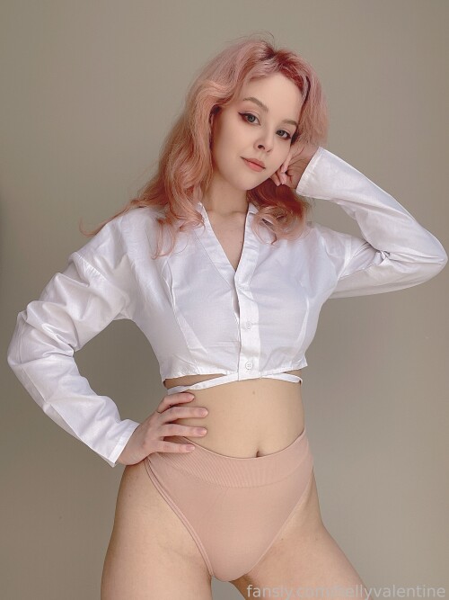 2023.06.11 Cropped blouse 6681978c546be9a57