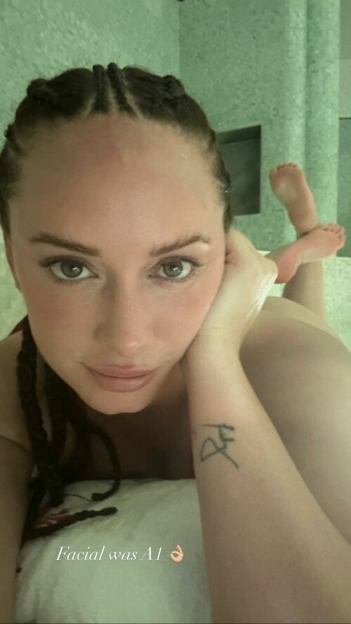 20230123 145354 yesjulz 720x1280