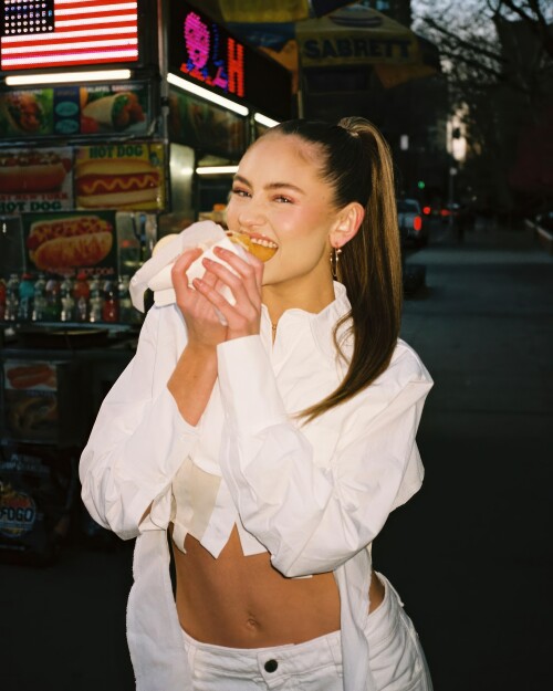 20230210 leni klum InStyle Germany March 2023 4DA