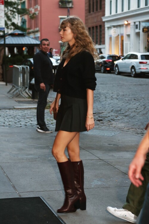 20230918 110452 TaylorSwift1 1280x192454eae53bf23c9740