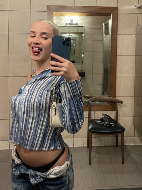 20231123 023328add4d29ca464cd8c