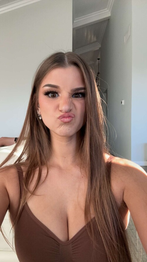 2024 01 04 brookemonk 4427f66a1e5c57ee20