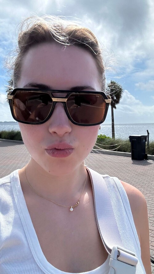 2024 01 25 15 26 19 Qneb5vkATq2NBs6f34oaIQAAgYXdsanRmZWltAY1BOqc5AY1BOqaxAAAAAA pineapplebrat8613adb