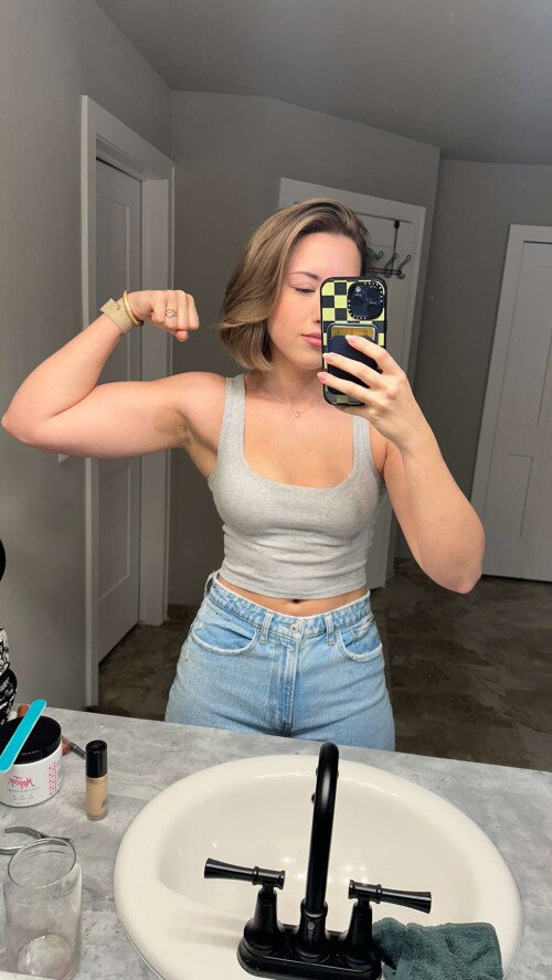 2024 02 14 04 04 36 Qneb5vkATq2NBs6f34oaIQAAgaGlwYnBlb2dpAY2lybWTAY2lybTFAAAAAA pineapplebrate2316a6