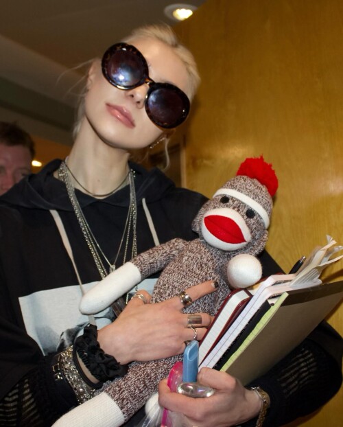 2024 02 18 taylormomsen C3ecDF3ubfh 59fce2ad1d2a40dd3