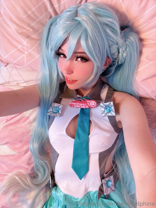 2024-04-19_Miku_Cosplay-3325cb39ec9000c93f.jpeg