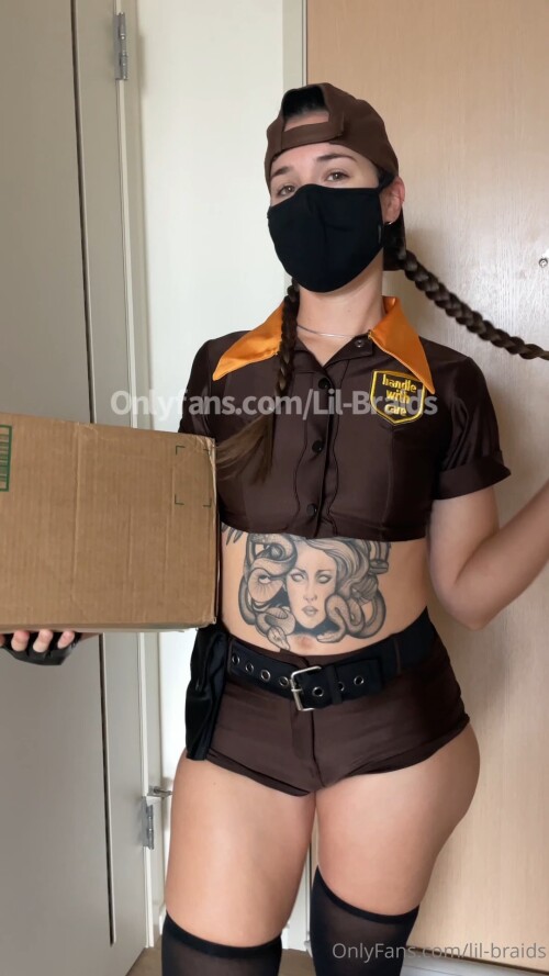 2024 06 27 Delivery Girl Fantasy.mp4 snapshot 00.06.0062d8c6d9fb74395e3