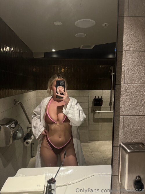 2024 10 17 1 3840x5120 914b7800750a98ebb8a3a0b0613691b49f97c1f02e989876