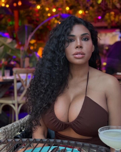 https://www.instagram.com/p/DEEOZ_QOXXX/