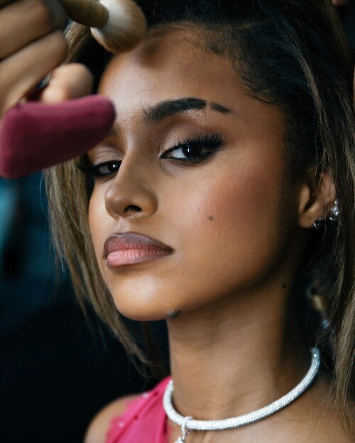 2024 V.S. SHOW 764f3471adb8d9187