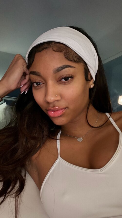 2024.08.20 Angel Reese Story 1ca520b62304e9036