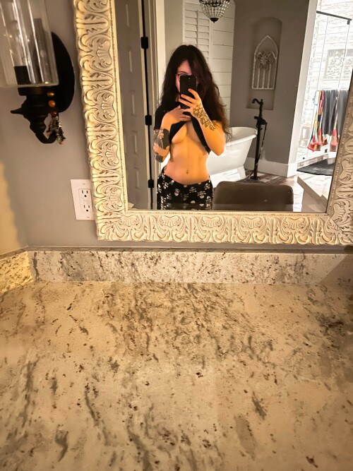 20240803 204601618d697fc5dc2e47