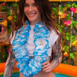 20240803_3840x5760_d4ed9bd7d7e18a412be889ff0751112876c2c32a7b54eb07