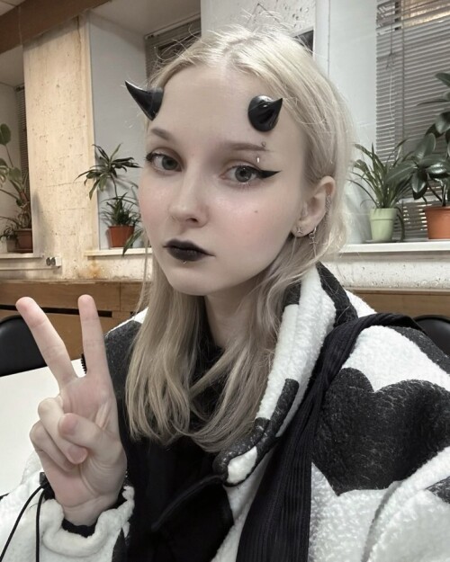 20241108 194641f060e46192da7034