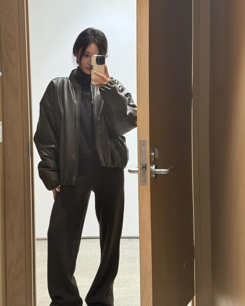 2025 02 11 05 23 22 UTC 2eb64b2ca92c4bcd6