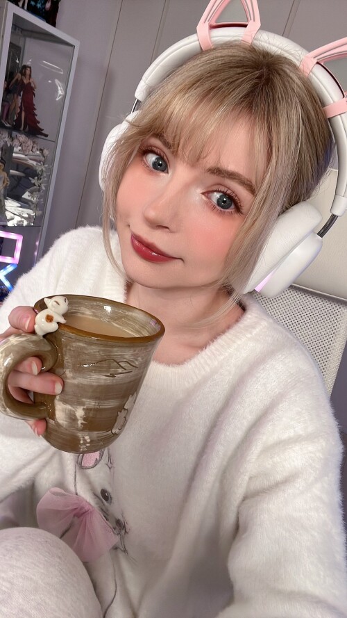 2025 02 12 20250212 2155203eea357cbdff4e45