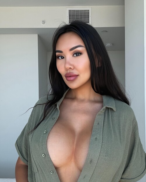 2025 07 03 nancysclub 1lqyix6 after bimbofication 000000001a8ee8f9eb56dbcce