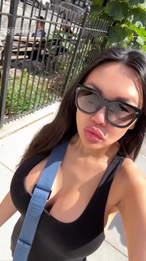 2025 09 15 nancysclub 1nhsvwg walking asian bimbo 0000000008da554a9dd4191010