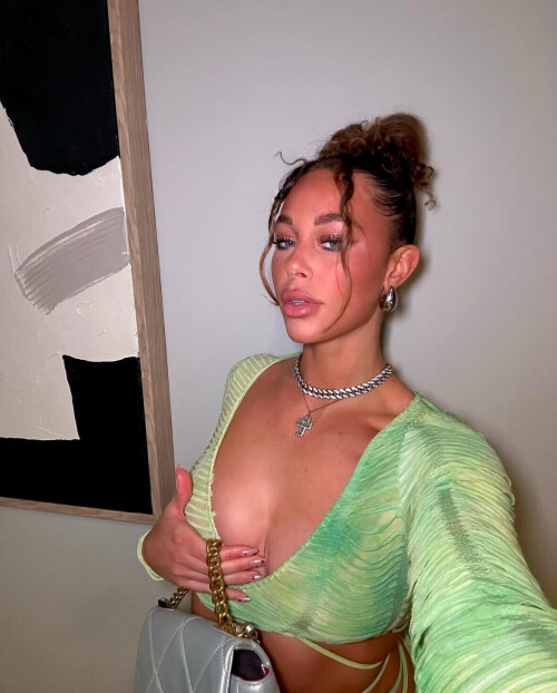 20250216 070348000 iOSb1d3d675e7aa6bdd