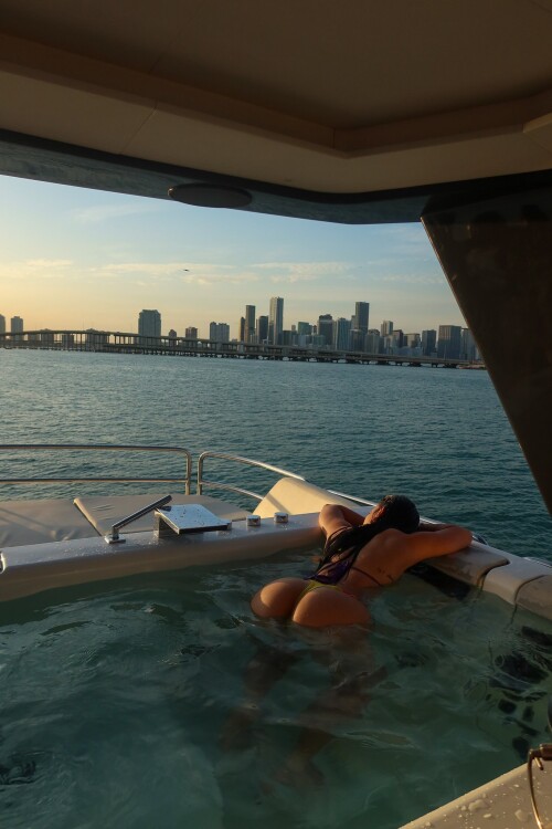 20250328 0652004e2879db4f0fcbf0