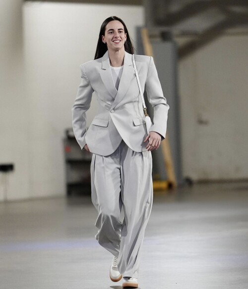 20250713 121255425b56b51645cb48