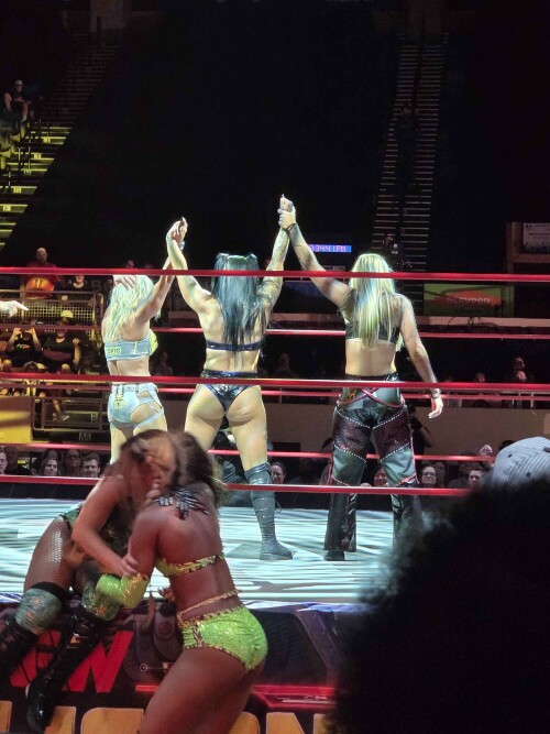 20250809_213431296b185f44390573